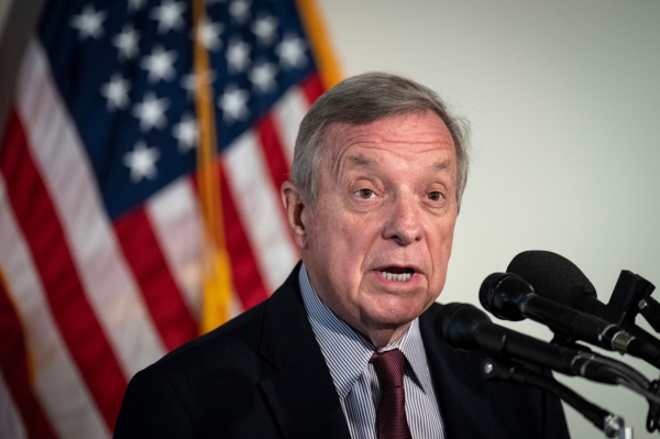 前海吉安 美参议员：FBI被要求特别标记爱泼斯坦案涉特朗普内容