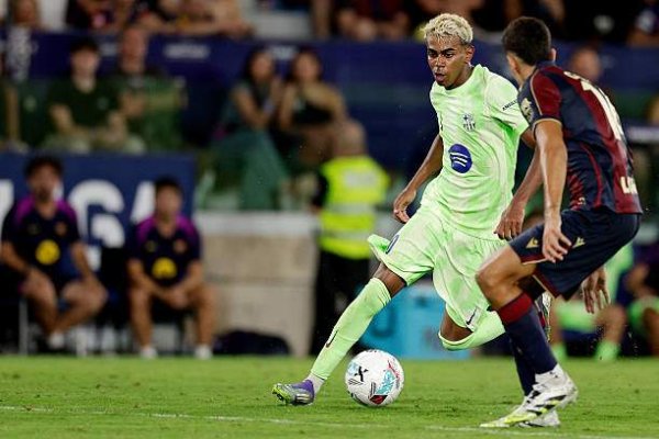 盈通配资 巴塞罗那 - 皇家马德里西甲两轮: 一个球队防守糟糕, 另一个球队进攻也不好